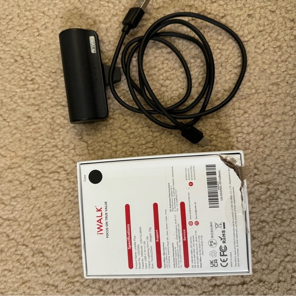 Portable charger - Picture 2 of 5